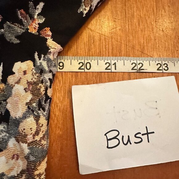 Ms. Choice M Vintage 80s 90 tapestry crop jacket extra wide collar black floral - Picture 3 of 7